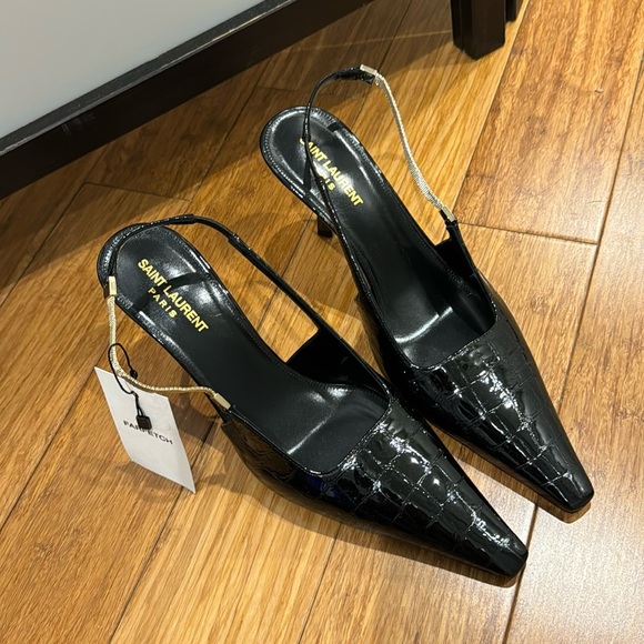 Very stylish Authentic Saint Laurent shoes new collection on this year - Picture 1 of 2